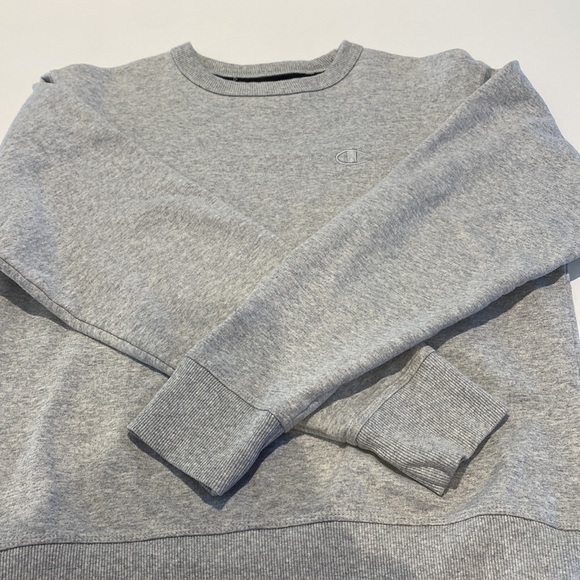 Champion Sweatshirt - Picture 3 of 6